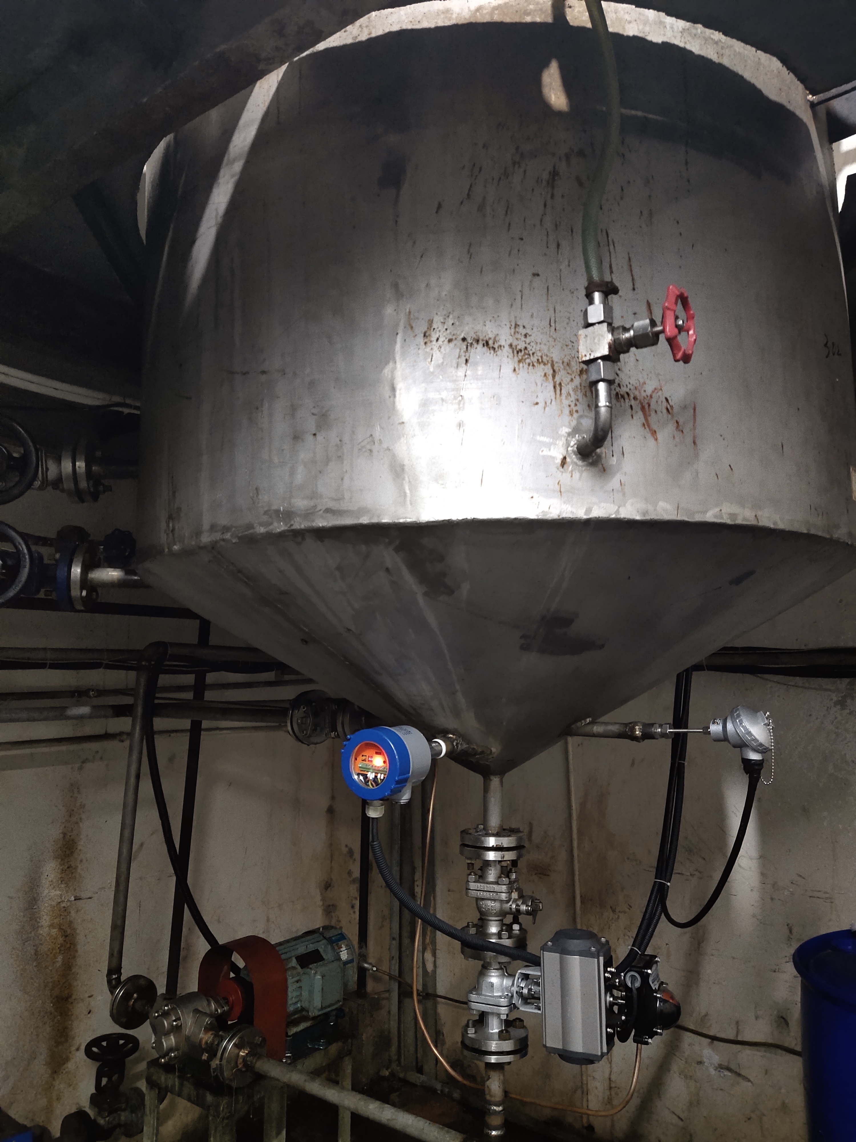 De laatste bedrijfszaken over  Where Are Tuning Fork Level Switches Used?-100 Questions About Tuning Fork Level Switches