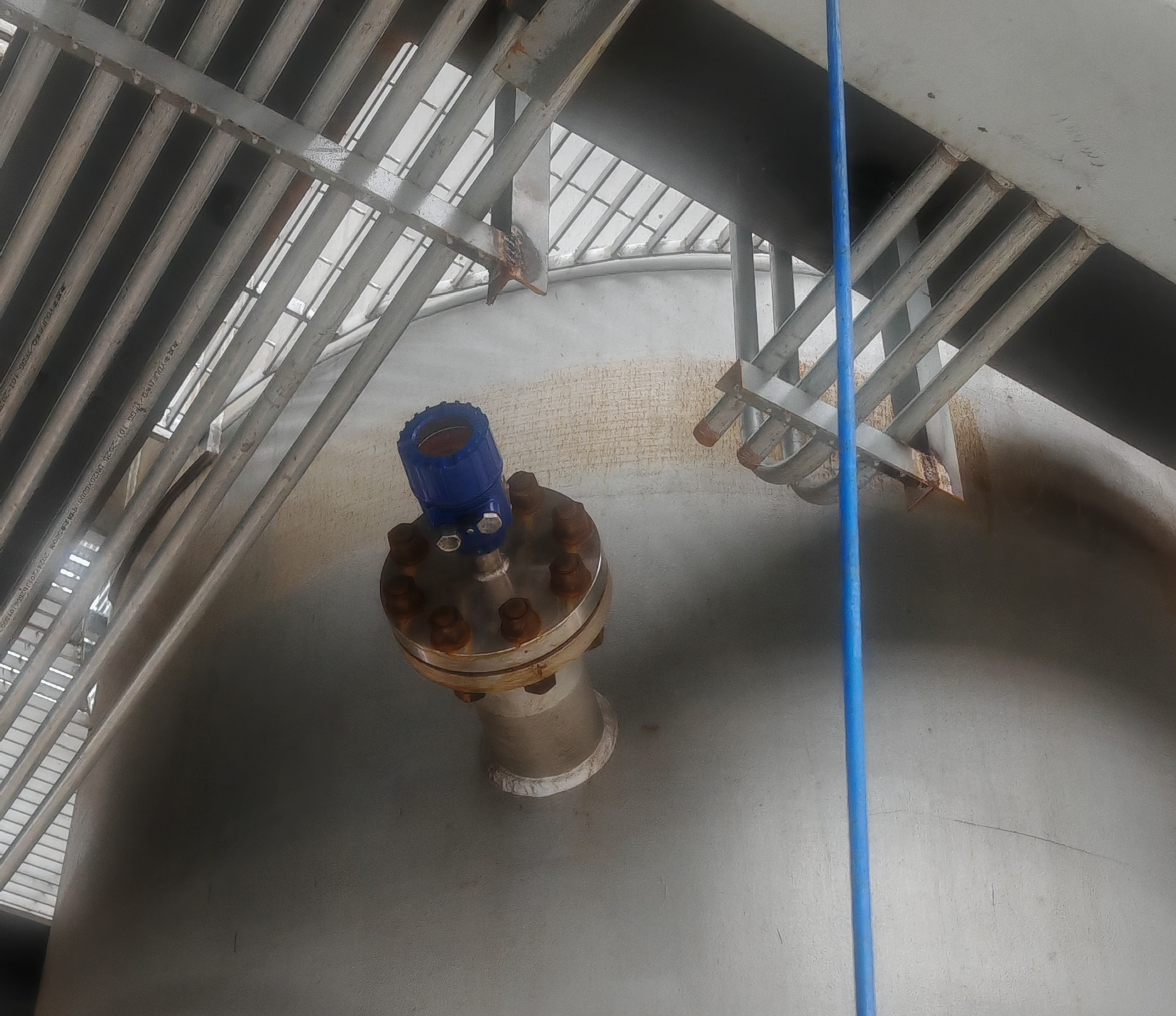 De laatste bedrijfszaken over Remote-Mounted Capacitive Level Switch — 100 Q&A